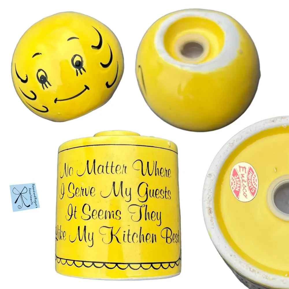Enesco Kitschy Kitchen Salt and Pepper Stackable Shaker Set